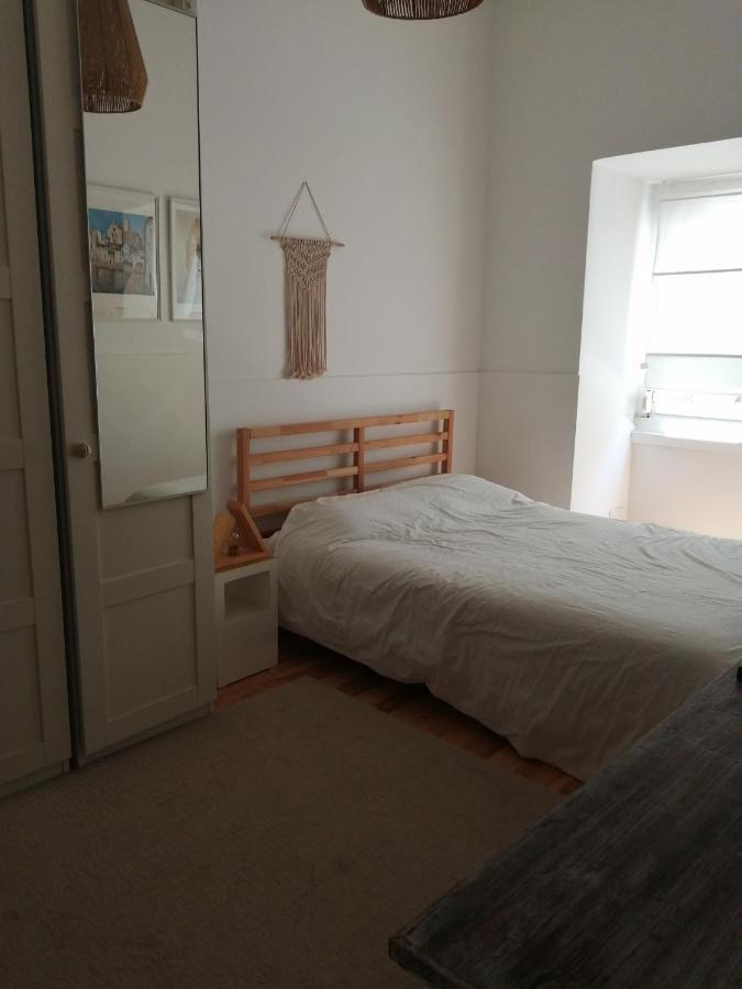 Apartamento Encantador Com Patio Лиссабон Экстерьер фото